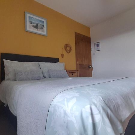 إينفيرنيس Lycia Rooms + المظهر الخارجي الصورة